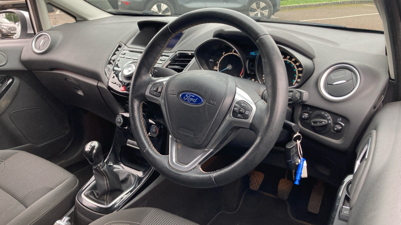 Ford Fiesta 1.5 TDCi Titanium 5dr Diesel Hatchback